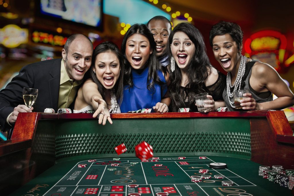 The Benefits of Playing at an Online Casino - I play poker online